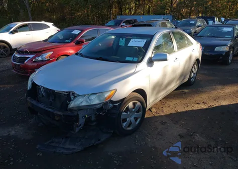 2007 Toyota Camry Le z USA, uszkodzony, nr VIN 4T1BE46K27U129026